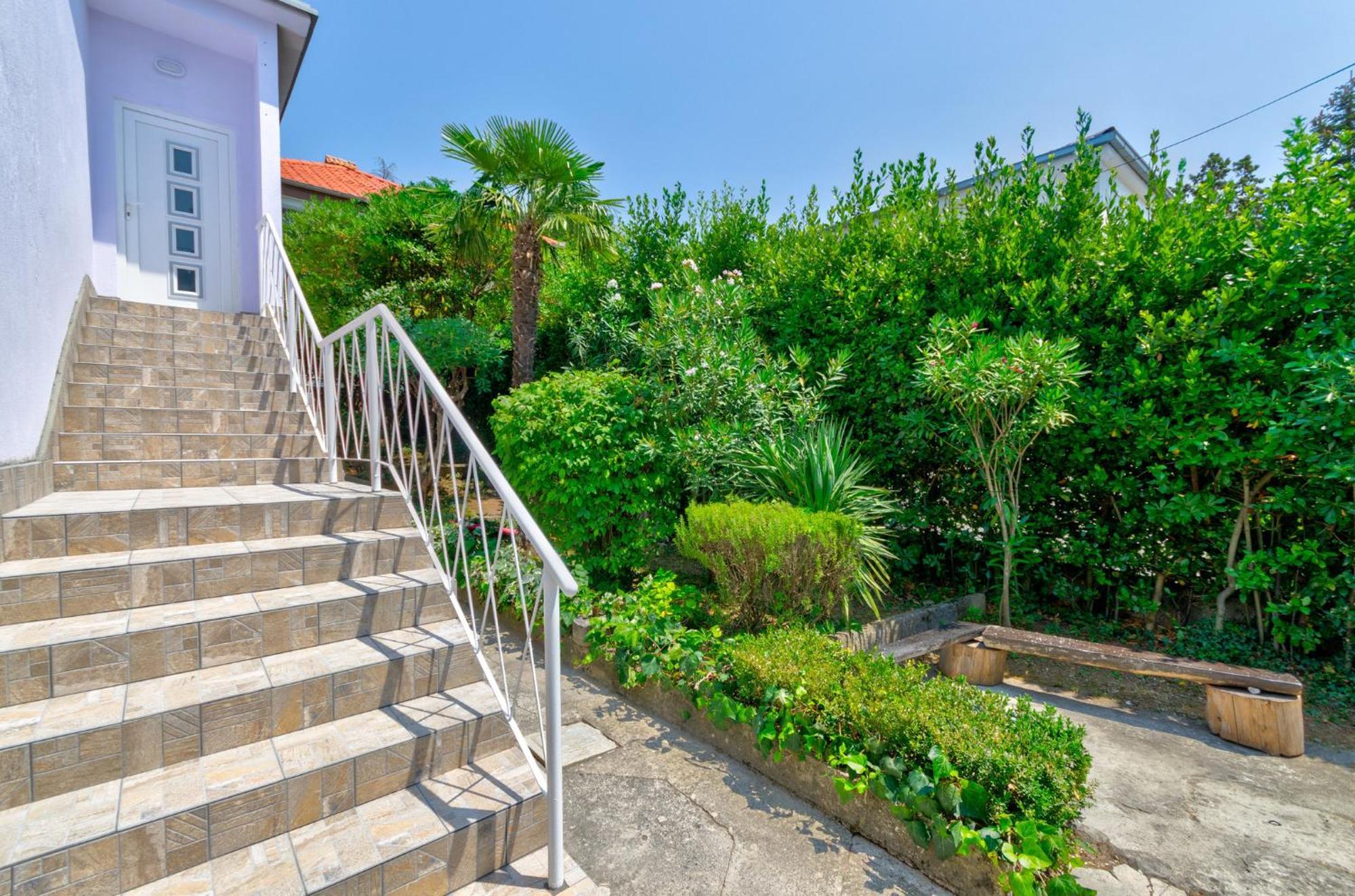 Ferienwohnung Leng Dramalj Exterior foto